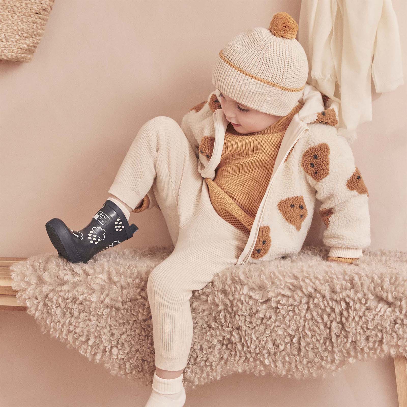 CHUNKYKNITJUMPER_KNITTEDLEGGINGSOUTFIT_182_a3d00455-cb4e-48bd-a3ce-2488ce5c2485