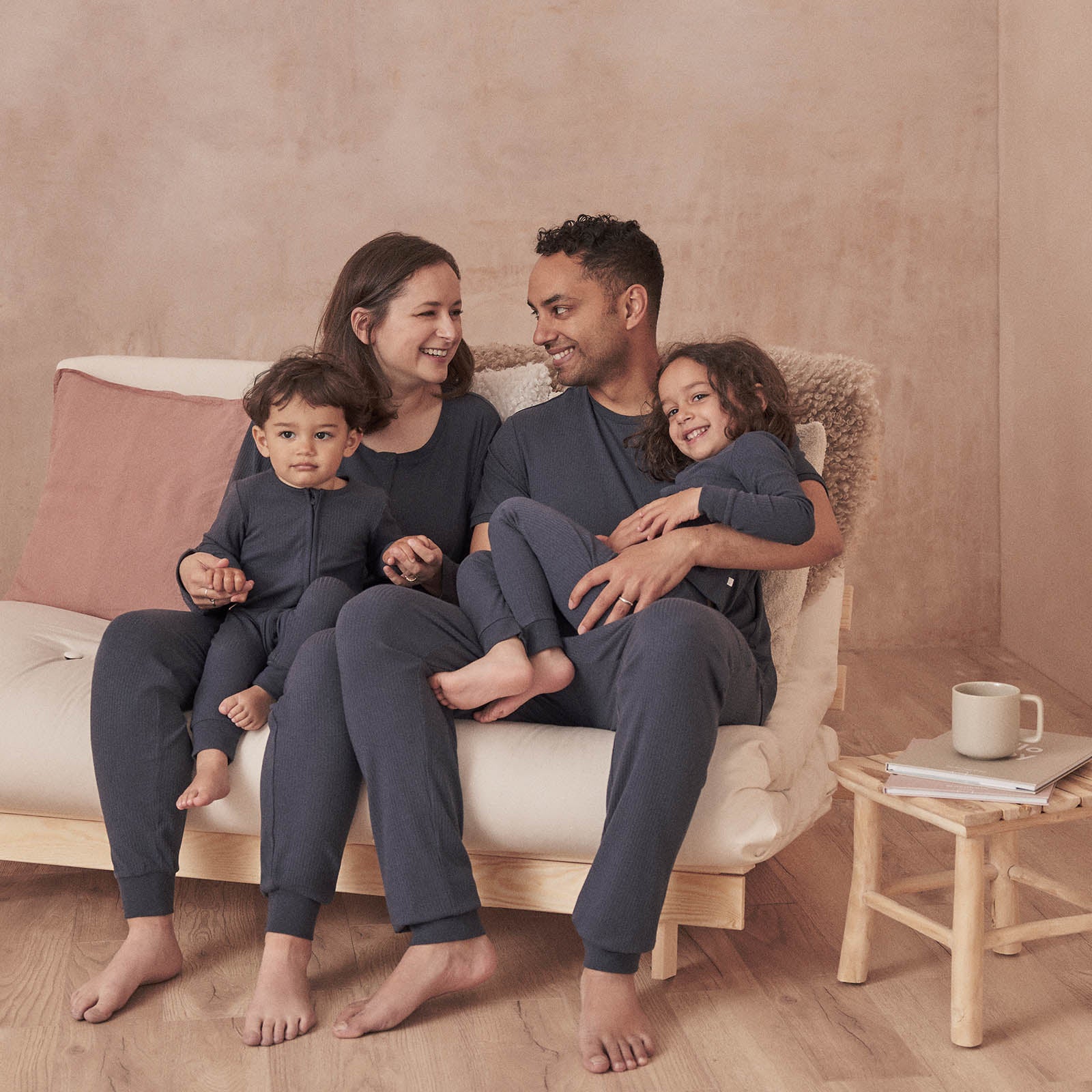 NAVYFAMILYMATCHINGRIBBED_068